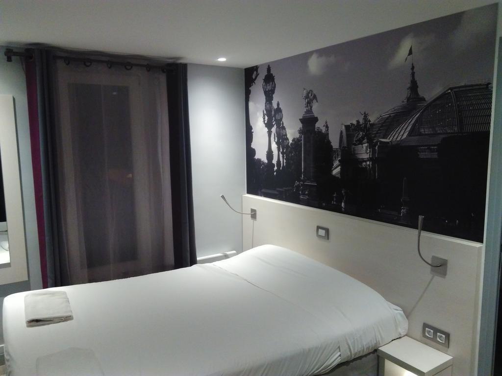 Kyriad 12 - Nation Hotel